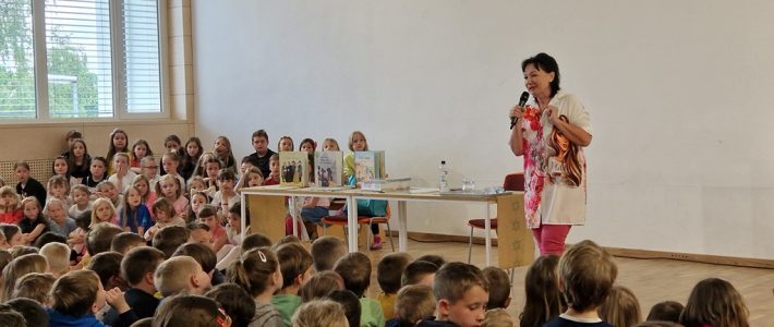 OB ZAKLJUČKU BRALNE ZNAČKE NAS JE OBISKALA PISATELJICA MOJICEJA BONTE